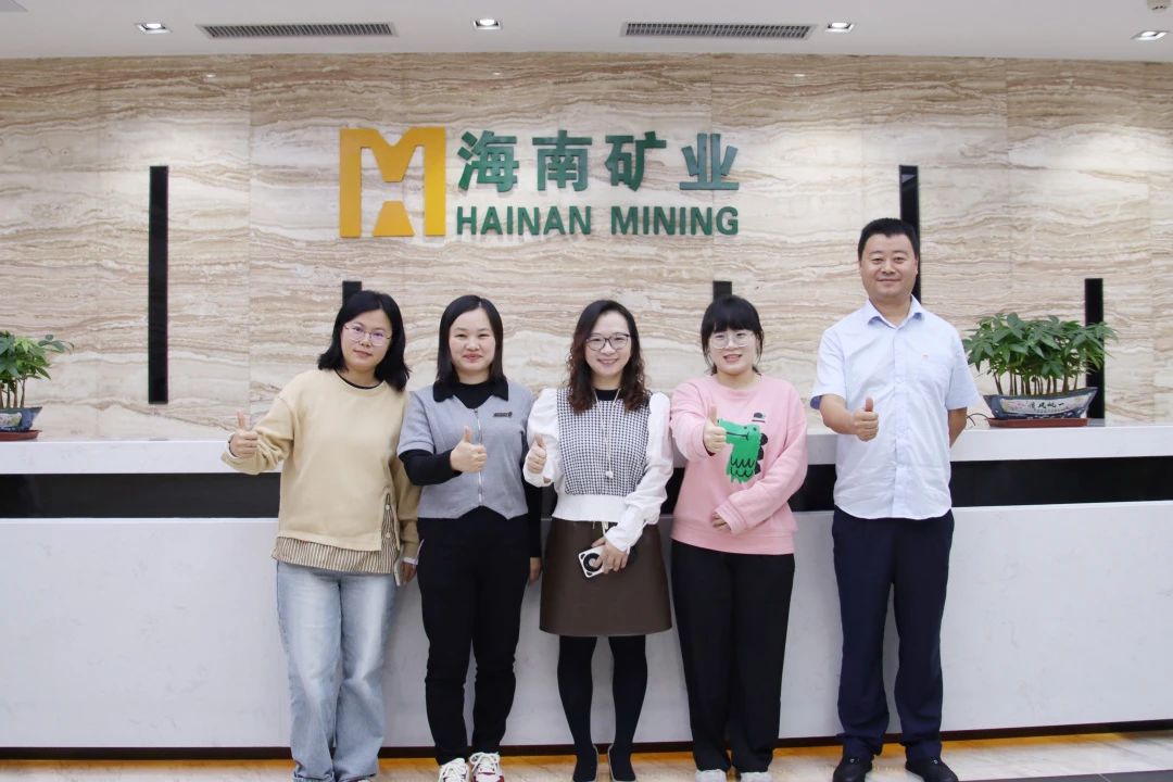 致敬“她”力量 新利在线平台-新利在线官网
开展“国际妇女节”系列活动
